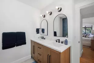608 Gladstone Ln, Holmes Beach, FL 34217 - Photo 25