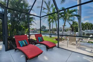 608 Gladstone Ln, Holmes Beach, FL 34217 - Photo 37