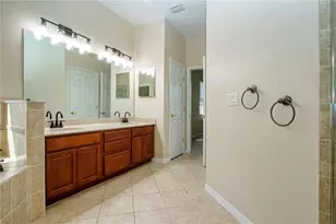 18048 Java Isle Dr, Tampa, FL 33647 - Photo 41