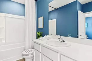 4064 Gold Dust Ln, Sarasota, FL 34243 - Photo 17