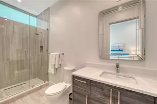 1335 2nd St, Sarasota, FL 34236 - Photo 25