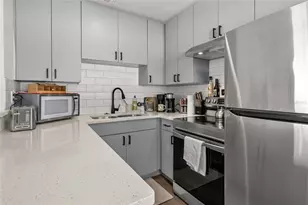 2016 5th St, Sarasota, FL 34237 - Photo 33