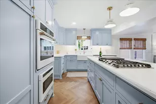 2913 Gulf Dr, Holmes Beach, FL 34217 - Photo 17
