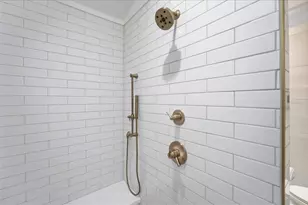 2913 Gulf Dr, Holmes Beach, FL 34217 - Photo 33