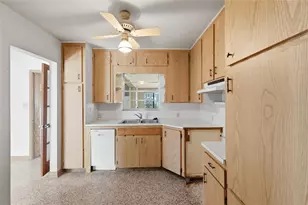 2506 21st Ave W, Bradenton, FL 34205 - Photo 9