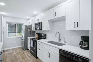 4621 Longwater, Sarasota, FL 34235 - Photo 17