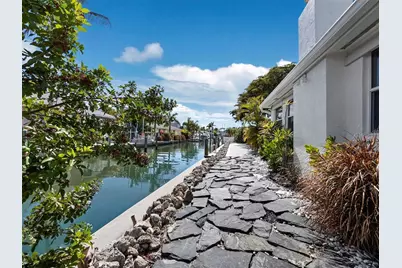 726 Jungle Queen Way, Longboat Key, FL 34228 - Photo 33