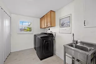 726 Jungle Queen Way, Longboat Key, FL 34228 - Photo 27