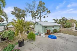 1126 Graber Ave, Sarasota, FL 34237 - Photo 5