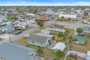 1126 Graber Ave, Sarasota, FL 34237 - Photo 3