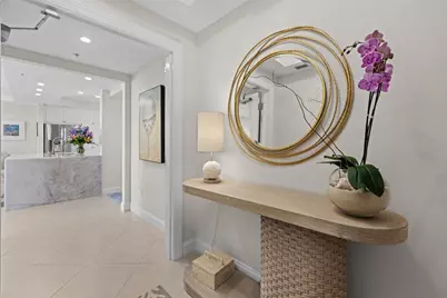 1660 Summerhouse Lane #402, Sarasota, FL 34242 - Photo 3