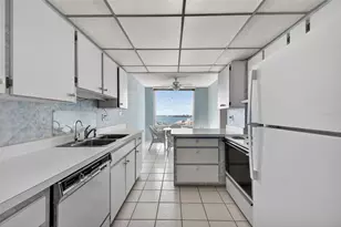 1111 N Gulfstream Ave, Sarasota, FL 34236 - Photo 23