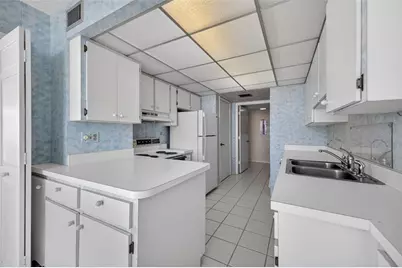 1111 N Gulfstream Avenue #16D, Sarasota, FL 34236 - Photo 19