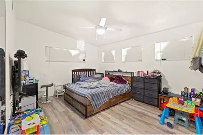 4821 Elfrida Avenue, Sarasota, FL 34235 - Photo 7