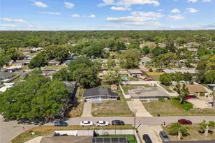 4821 Elfrida Ave, Sarasota, FL 34235 - Photo 15