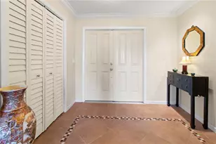 7926 Cypress Lake Dr, Sarasota, FL 34243 - Photo 3