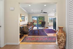 7926 Cypress Lake Dr, Sarasota, FL 34243 - Photo 5