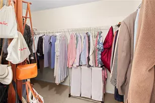 7926 Cypress Lake Dr, Sarasota, FL 34243 - Photo 25