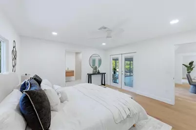 700 Tropical Circle, Sarasota, FL 34242 - Photo 21