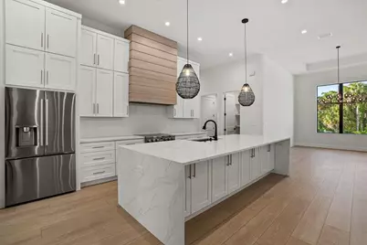 1605 Landfall Drive, Nokomis, FL 34275 - Photo 11