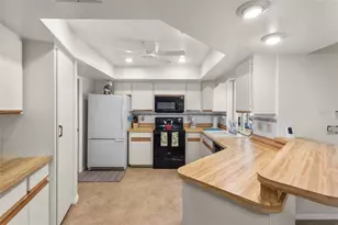 1932 Pebble Beach Ct, Venice, FL 34293 - Photo 11