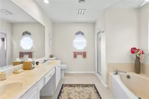 1932 Pebble Beach Ct, Venice, FL 34293 - Photo 9