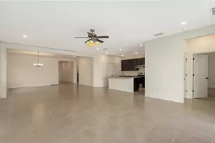 7422 35th Ln E, Sarasota, FL 34243 - Photo 9