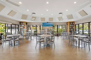 5420 Eagles Point Cir, Sarasota, FL 34231 - Photo 37