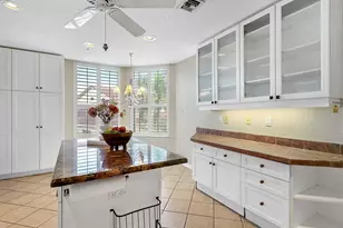 5420 Eagles Point Cir, Sarasota, FL 34231 - Photo 33