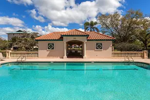 5420 Eagles Point Cir, Sarasota, FL 34231 - Photo 39