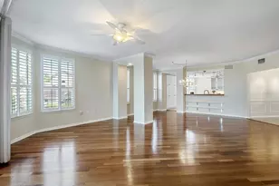 5420 Eagles Point Cir, Sarasota, FL 34231 - Photo 9