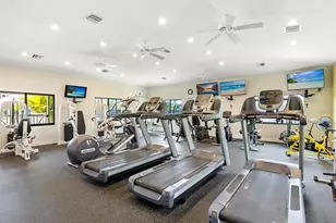 5420 Eagles Point Cir, Sarasota, FL 34231 - Photo 37