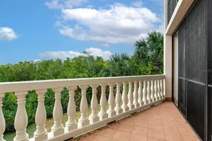 5420 Eagles Point Cir, Sarasota, FL 34231 - Photo 23