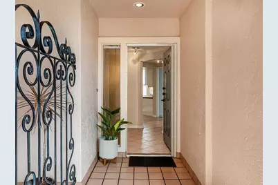 5420 Eagles Point Circle #106, Sarasota, FL 34231 - Photo 3