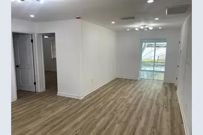 3717 Belmont Boulevard, Sarasota, FL 34232 - Photo 11