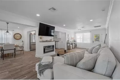 1867 Maryland Avenue NE, Saint Petersburg, FL 33703 - Photo 7