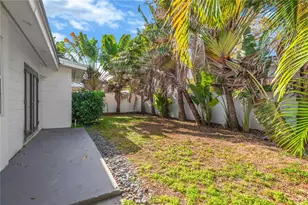 1867 Maryland Ave NE, Saint Petersburg, FL 33703 - Photo 23