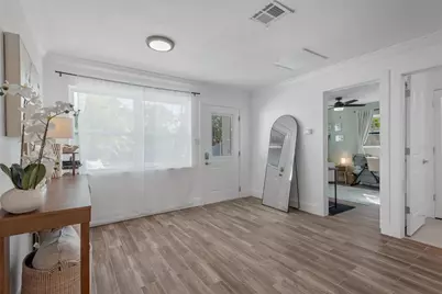 1867 Maryland Avenue NE, Saint Petersburg, FL 33703 - Photo 5