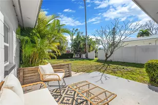 1867 Maryland Ave NE, Saint Petersburg, FL 33703 - Photo 3