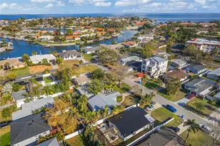 1867 Maryland Ave NE, Saint Petersburg, FL 33703 - Photo 29