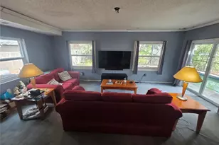 1015 Rhodes Ave, Sarasota, FL 34237 - Photo 11