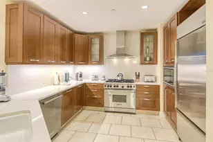 915 Seaside Dr, Sarasota, FL 34242 - Photo 15