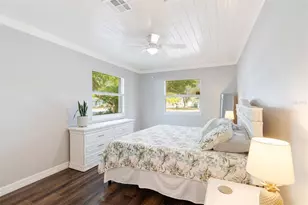 2202 Hyde Park St, Sarasota, FL 34239 - Photo 17