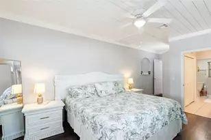 2202 Hyde Park St, Sarasota, FL 34239 - Photo 15