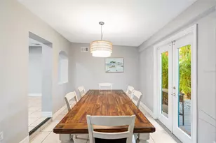 2202 Hyde Park St, Sarasota, FL 34239 - Photo 9