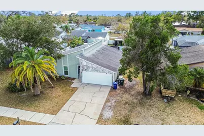 4067 Lancaster Drive, Sarasota, FL 34241 - Photo 5