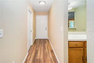 4067 Lancaster Dr, Sarasota, FL 34241 - Photo 9