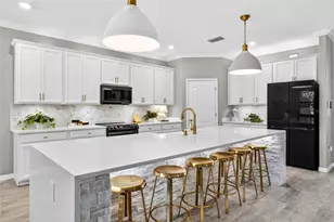 710 Acacia Ct, Bradenton, FL 34212 - Photo 11