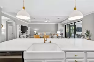 710 Acacia Ct, Bradenton, FL 34212 - Photo 15