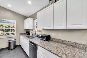 2648 Nassau St, Sarasota, FL 34231 - Photo 7